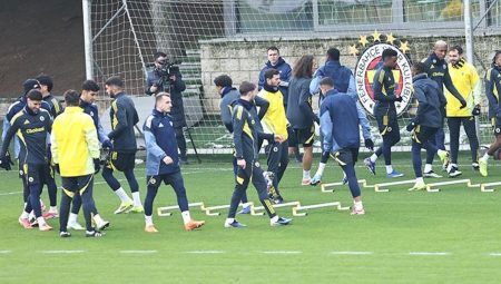 Fenerbahçe, Aston Villa’ya hazır