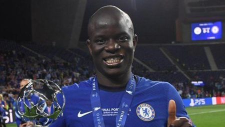 Fenerbahçe’nin yedinci Fransız oyuncusu N’Golo Kante